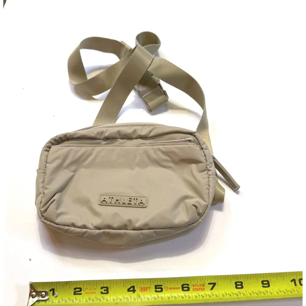 Athleta Excursion Belt Bag Tan Nylon Crossbody Fanny Pack Adjustable Strap Zip